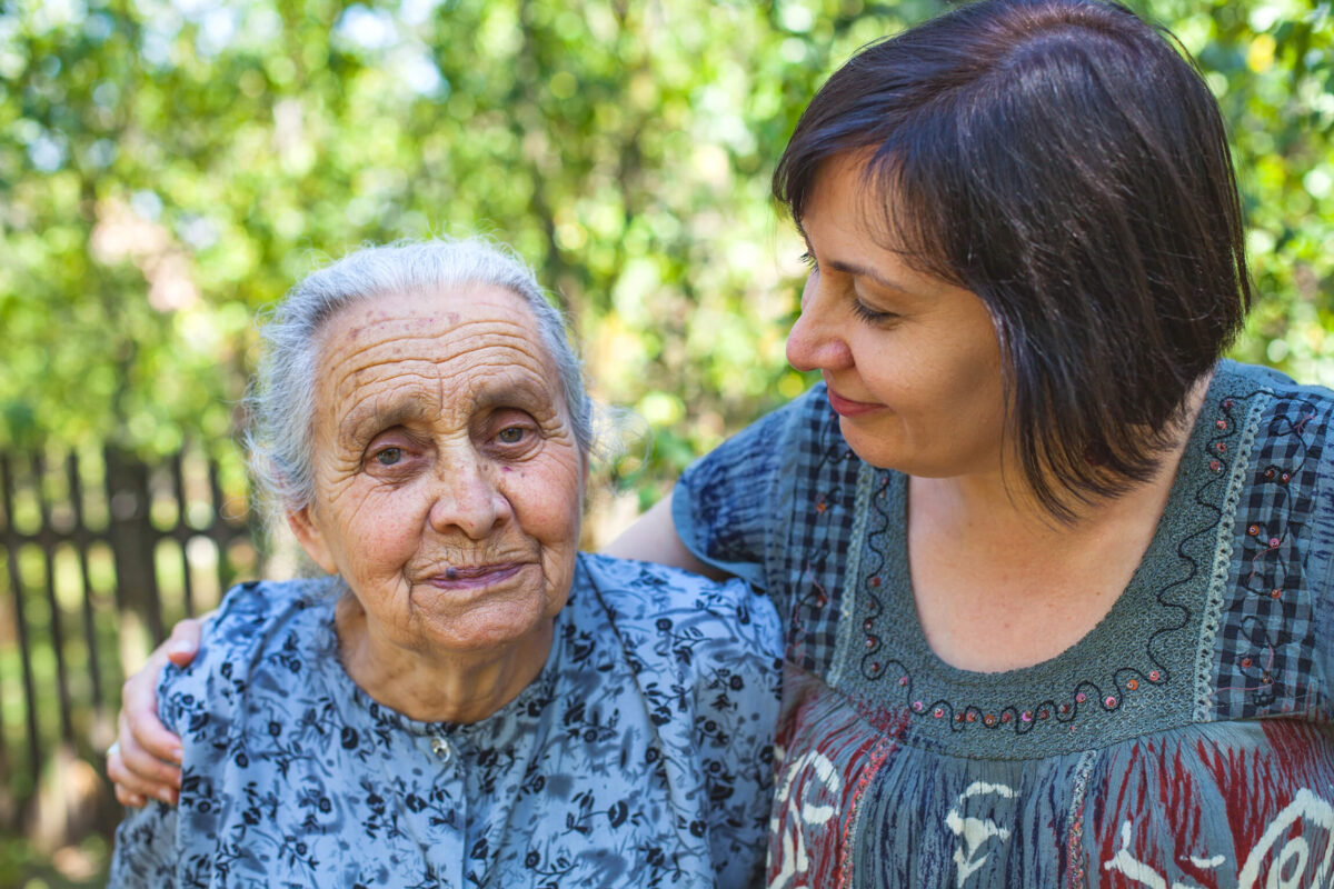 two older women, alzheimers
